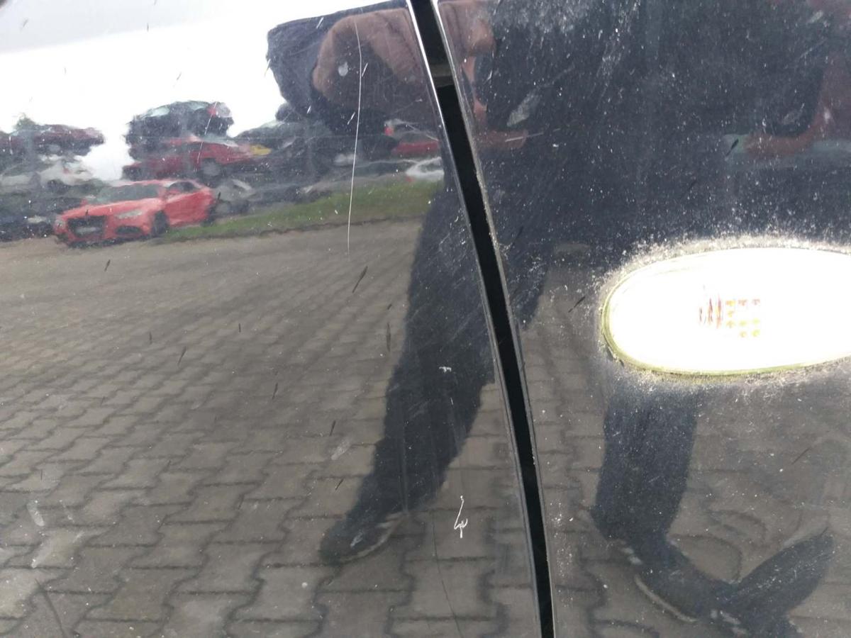 Mitsubishi Outlander 1 original Tür vorn rechts X42B Black Rohbau Bj.2005